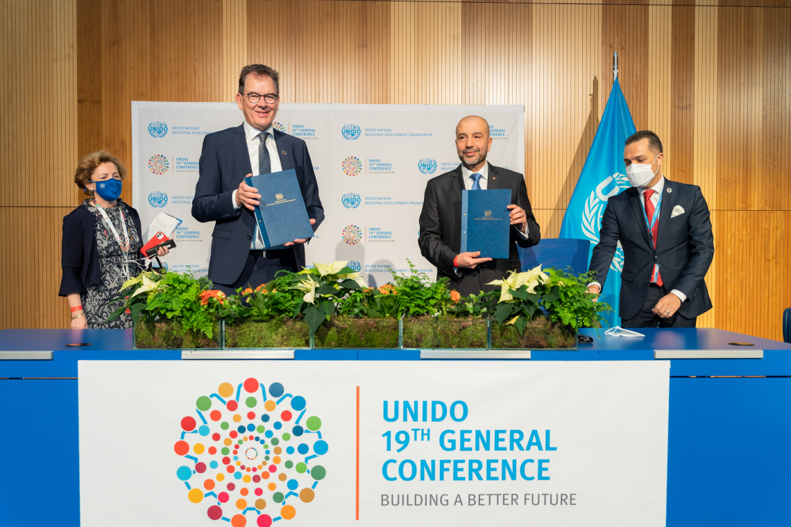 Gerd Müller confermato nuovo Direttore Generale di UNIDO dopo LI Yong